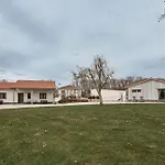 Дом отдыха Casa Ferrenas *